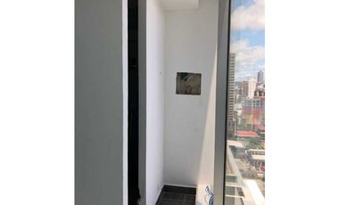 VENTA OFICINA 104.69MTS EN SORTIS BUSINESS TOWER