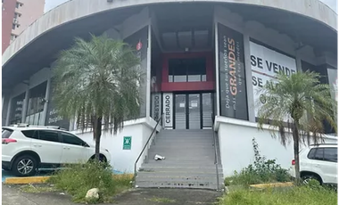 EN VENTA  LOCAL COMERCIAL 2730M EN EL DORADO DOS NIVELES