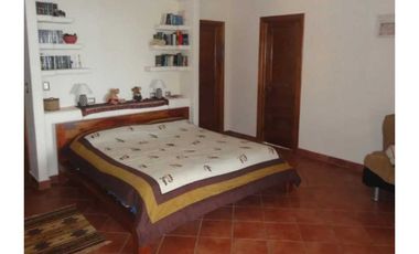 EN VENTA FABULOSA CASA EN CERRO AZUL CERCA HACIENDA COUNTRY CLUB