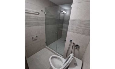 ALQUILER APARTAMENTO PH. GREEN WOOD 2REC+1B+1PE
