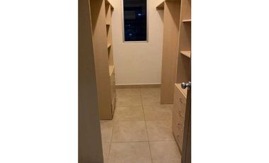 APARTAMENTO AMOBLADO  AVENIDA BALBOA PH. MAR ABIERTO