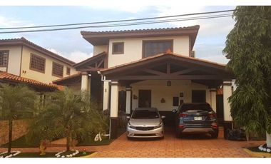 VENTA CASA LAS CUMBRES 6REC+4B