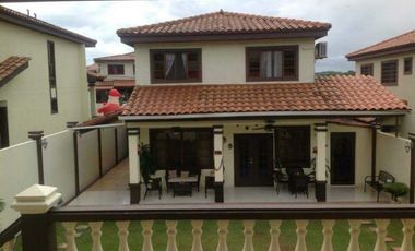 VENTA CASA LAS CUMBRES 6REC+4B