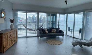 SE ALQUILA APARTAMENTO AMOBLADO PH YACHT CLUB VISTA AL MAR