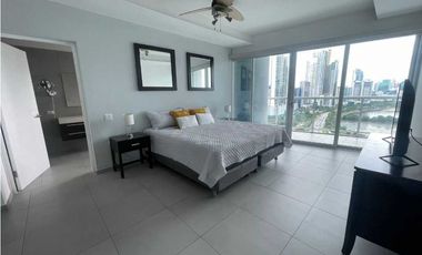 SE ALQUILA APARTAMENTO AMOBLADO PH YACHT CLUB VISTA AL MAR