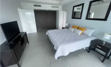 SE ALQUILA APARTAMENTO AMOBLADO PH YACHT CLUB VISTA AL MAR