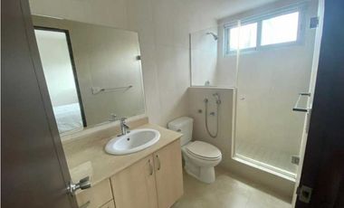 APARTAMENTO AMOBLADO 265M2 AVENIDA BALBOA PH. MARABIERTO