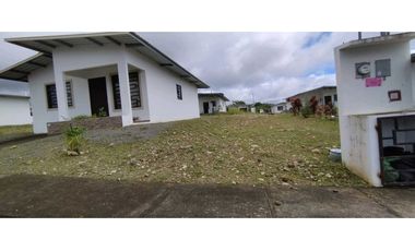ALQUILER DE CASA EN BOQUETE   AMOBLADA