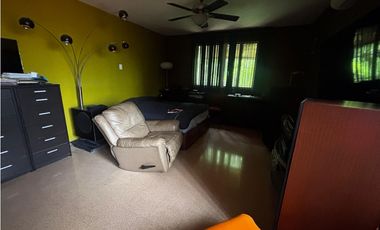 HATO PINTADO / LA LOMA / 622m2 / 5 HABITACIONES / 3 NIVELES / CENTRICA