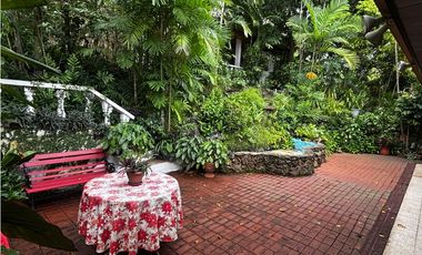 HATO PINTADO / LA LOMA / 622m2 / 5 HABITACIONES / 3 NIVELES / CENTRICA