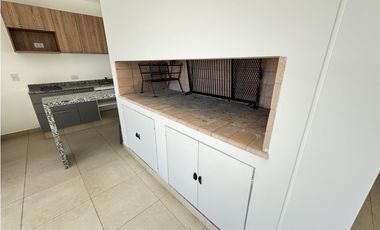 Vendemos hermoso departamento de 3 dormitorios.