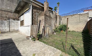 Valentin Gomez 2326 e/ Sudameria y R.Indonesia, Gregorio de Laferrere