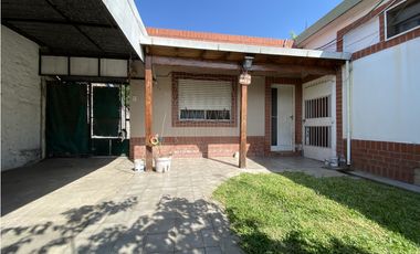 Valentin Gomez 2326 e/ Sudameria y R.Indonesia, Gregorio de Laferrere