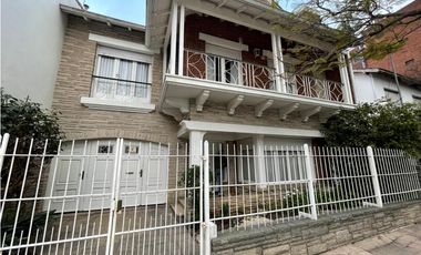 Chalet de 4 ambientes - Arenales  2800 - Chauvin