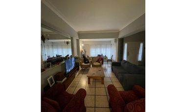 Chalet de 4 ambientes - Arenales  2800 - Chauvin