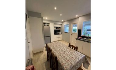 Chalet de 4 ambientes - Arenales  2800 - Chauvin