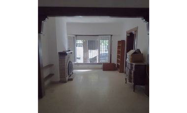 Casa 5 ambientes — Zona Centro