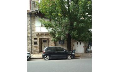 Casa 5 ambientes — Zona Centro
