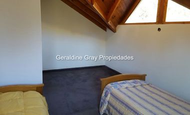 Casa en venta de 3 dormitorios c/ cochera en Villa Pehuenia