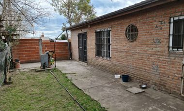 Casa en venta de 2 dormitorios c/ cochera en Monte Grande