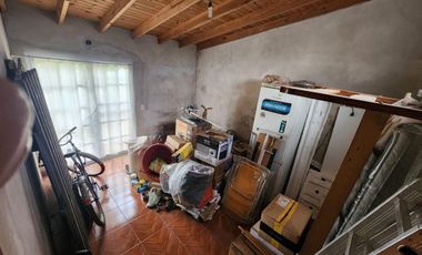 Casa en venta de 2 dormitorios c/ cochera en Monte Grande