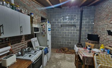 Casa en venta de 2 dormitorios c/ cochera en Monte Grande