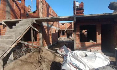 Departamento en venta de 2 dormitorios c/ cochera en San Bernardo