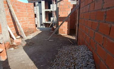 Departamento en venta de 2 dormitorios c/ cochera en San Bernardo