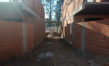 Departamento en venta de 2 dormitorios c/ cochera en San Bernardo