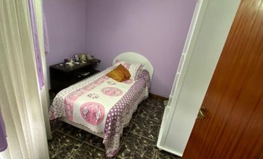 12 y 158- CASA + LOCAL EN BERISSO