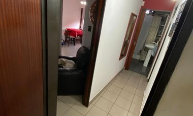 12 y 158- CASA + LOCAL EN BERISSO