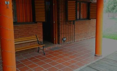 00120 Hermosa casa para 8 personas en Mina Clavero