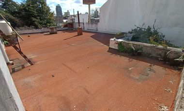 VENTA CASA 4 AMB. PATIO Y TERRAZA CAMPANA