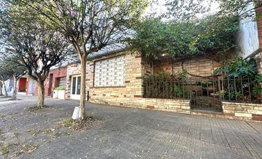 VENTA CASA 4 AMB. PATIO Y TERRAZA CAMPANA