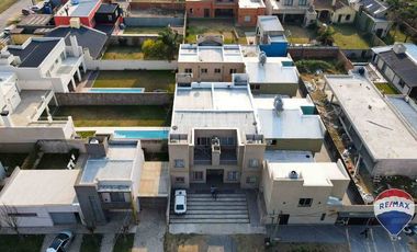 DUPLEX EN VENTA 3 AMB C/ COCHERA CAÑUELAS