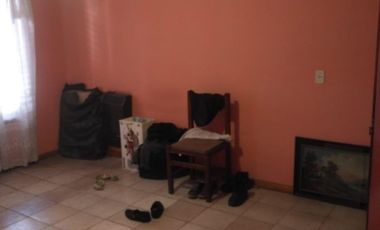 Casa en venta de 4 dormitorios c/ cochera en Villa Soldati