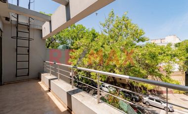 VENTA CASA 5 AMB.- BALCON TERRAZA - CHACARITA