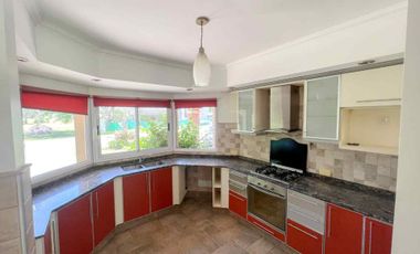 VENTA CASA 5 AMBIENTES  SAN ELISEO COUNTRY GOLF
