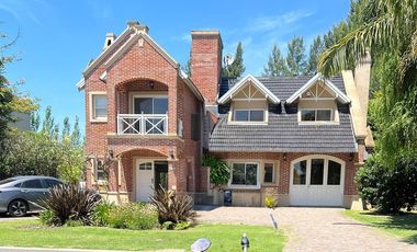 VENTA CASA 5 AMBIENTES  SAN ELISEO COUNTRY GOLF
