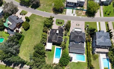 VENTA CASA 5 AMBIENTES  SAN ELISEO COUNTRY GOLF