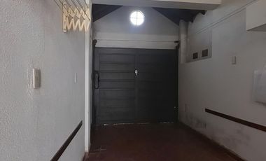Casa de 5 ambientes en venta en Lanus Impecable!!!