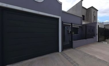 Casa de 5 ambientes en venta en Lanus Impecable!!!