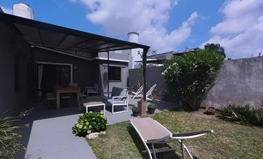 Casa de 5 ambientes en venta en Lanus Impecable!!!