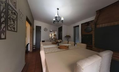 Casa de 5 ambientes en venta en Lanus Impecable!!!