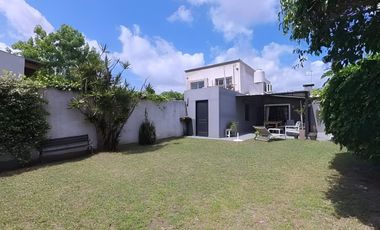 Casa de 5 ambientes en venta en Lanus Impecable!!!