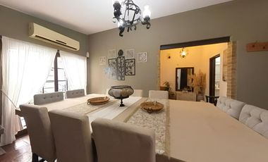 Casa de 5 ambientes en venta en Lanus Impecable!!!