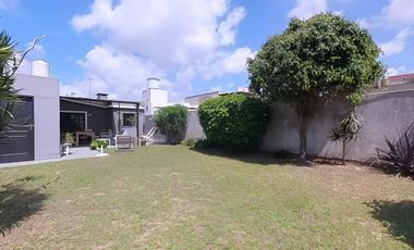 Casa de 5 ambientes en venta en Lanus Impecable!!!