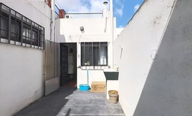 Casa de 5 ambientes en venta en Lanus Impecable!!!