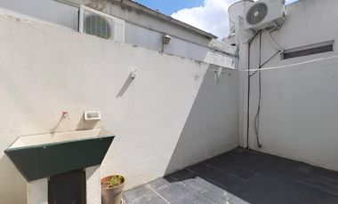 Casa de 5 ambientes en venta en Lanus Impecable!!!