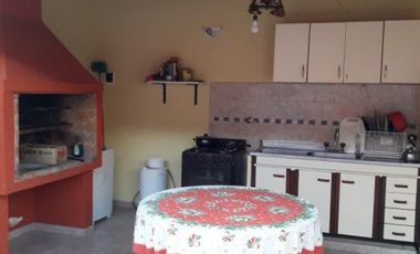 Casa en venta de 3 dormitorios c/ cochera en San Bernardo